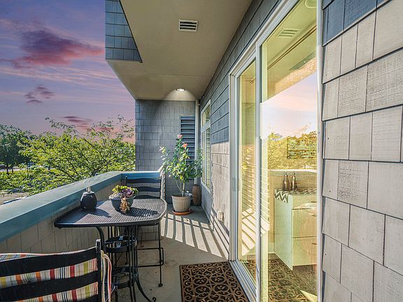 2nd image of 530 Miller Dr Unit 202