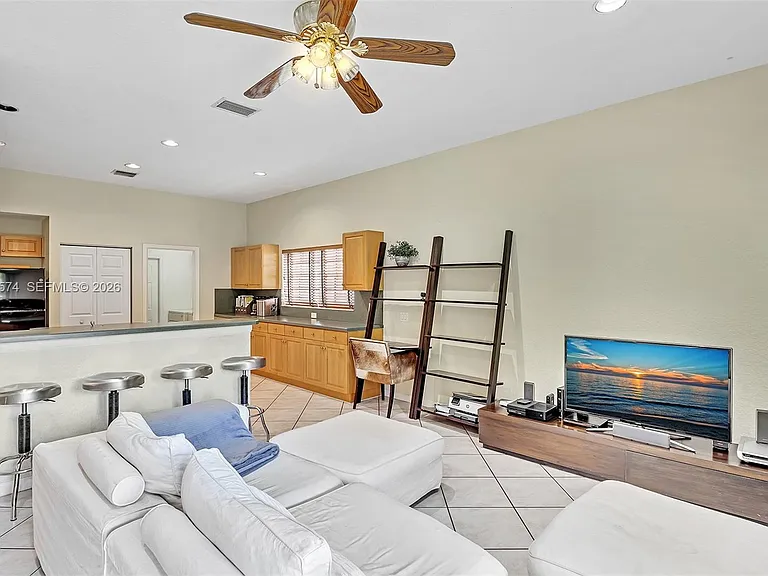 3711 Falcon Ridge Cir — Photo 27