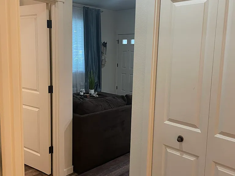 819 NW Wheelock Pl #819 — Photo 33