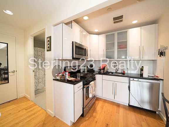 2nd image of 23-15 Astoria Blvd #6M