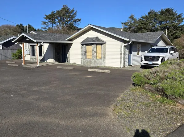 316 Highway 101 N, Rockaway Beach, OR 97136