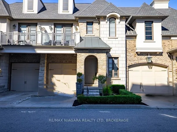 15 Arbourvale Cmn, Saint Catharines, ON L2T 0A6