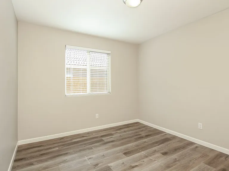 25832 N 66th Dr — Photo 12