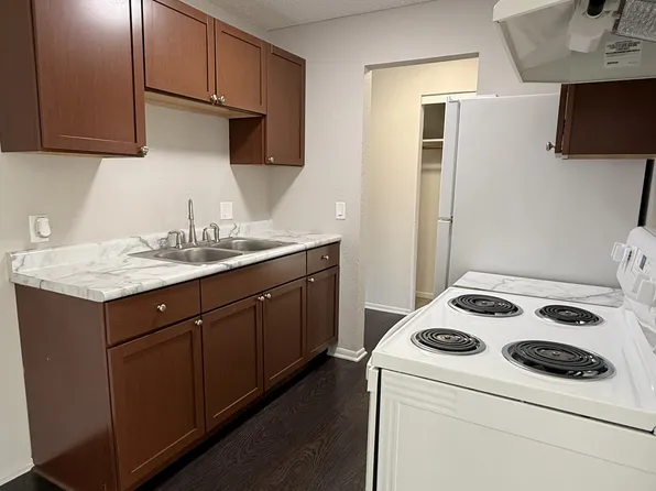 Johnson Parkway Apartments