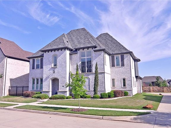 2nd image of 308 Orleans Dr