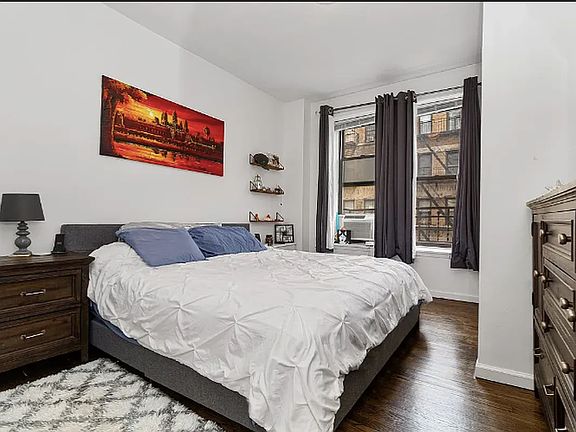 3rd image of 6 W 107th St #3E