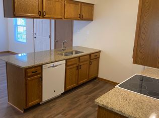 5674 Tall Pines Pkwy APT 2, Roscoe, IL 61073