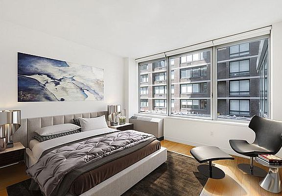 4th image of 303 E 33rd St APT 10A