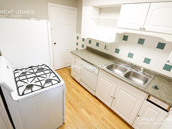 4th image of 727 Clarendon Pl