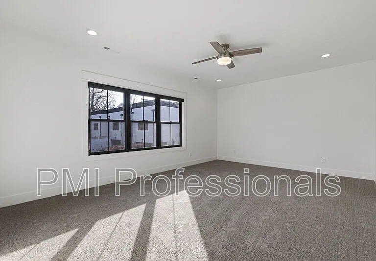 219 S Bilbro Ave — Photo 23