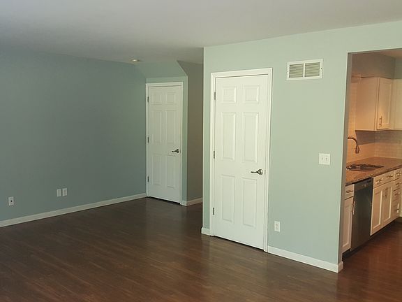 4th image of 3073 Autumn Shores Dr