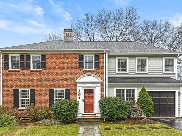 24 Garrison Rd, Wellesley, MA 02482