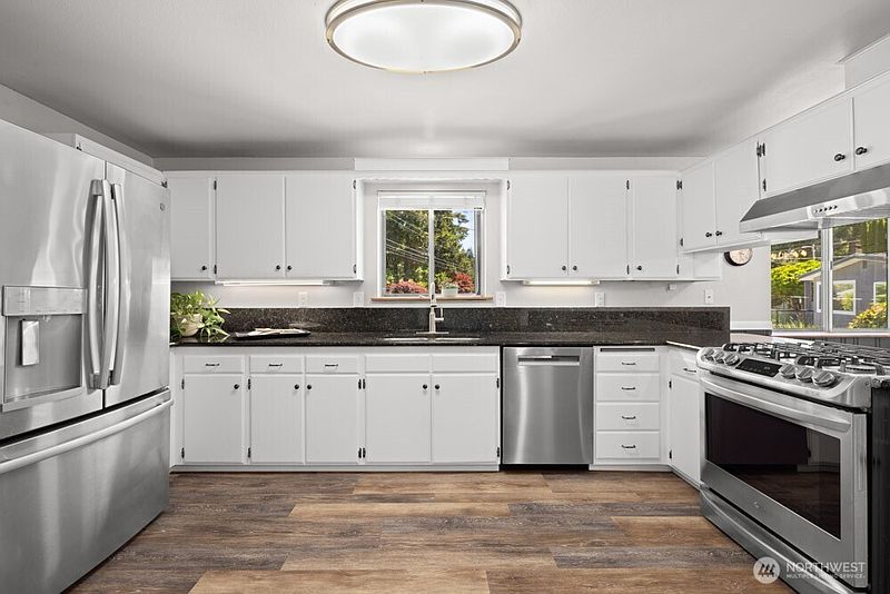 5th image of 1163 Fordham Court