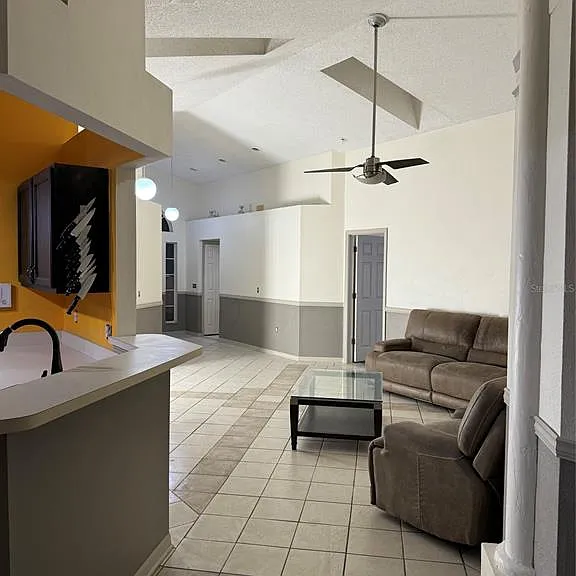 815 Delfino Pl — Photo 6