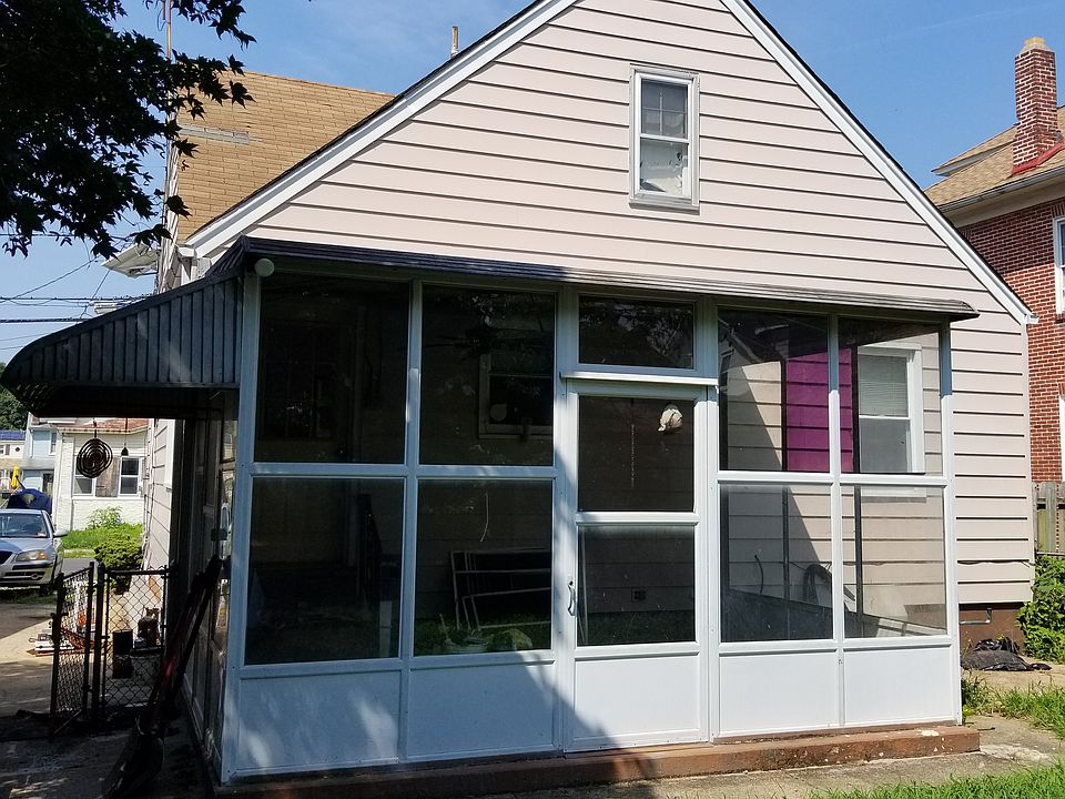 2nd image of 112 Barricklo St