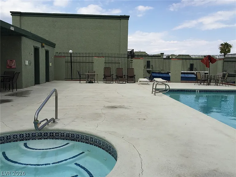 7030 Burcot Ave #C105 — Photo 14