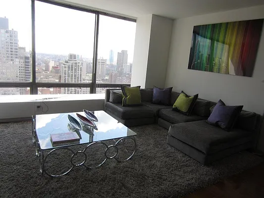 Rented by Luxury Property Group | media 41