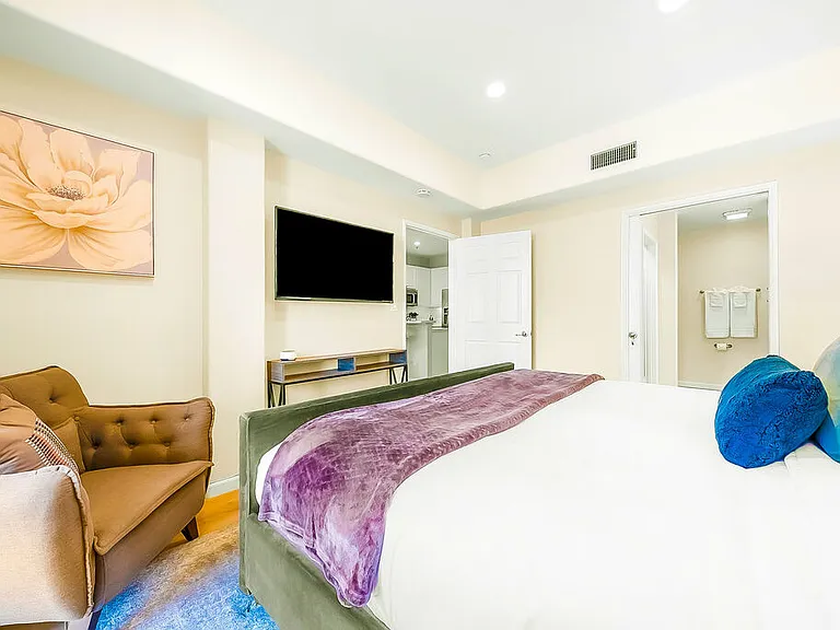 350 K St #416 — Photo 13