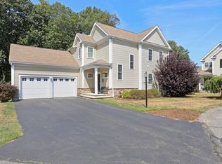 22 Sunflower Dr #11, Raynham, MA 02767