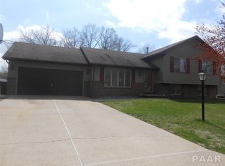 105 Fox Run Ct, East Peoria, IL