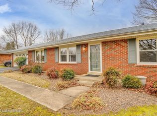 166 Woodlark Rd, Versailles, KY 40383