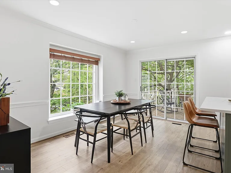 12845 Mill Brook Ct — Photo 11