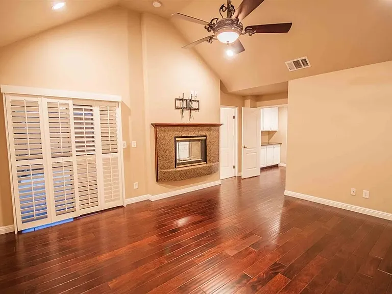 1838 E Shea Dr — Photo 16
