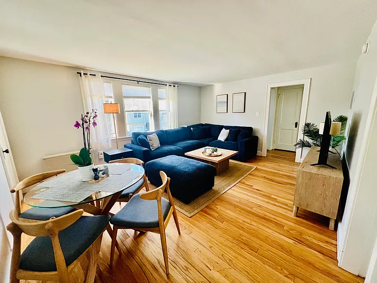 12 Willard St #3 — Photo 34