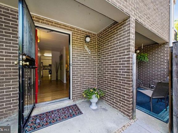 3rd image of 1734 Dogwood Dr #C-6
