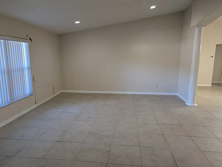 36 Spring Meadows Dr — Photo 7