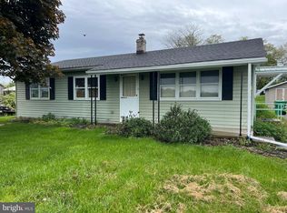 3074 Country Rd, Chambersburg, PA 17202