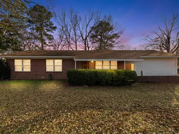 505 Laurel Ln, Marshall, TX 75672