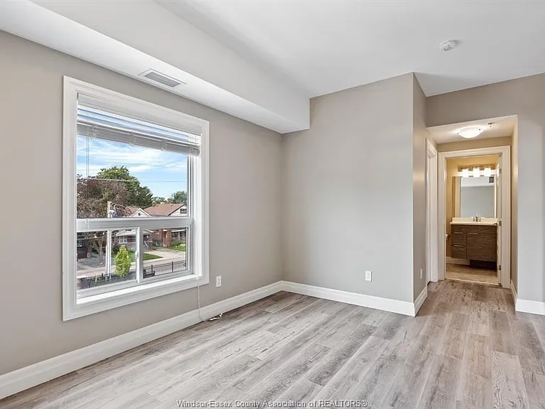 955 Ouellette Ave #205 — Photo 13