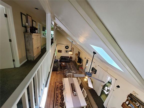 3rd image of 12526 Shoshone Dr