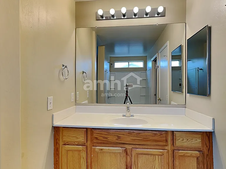 4105 W Irwin Ave — Photo 11
