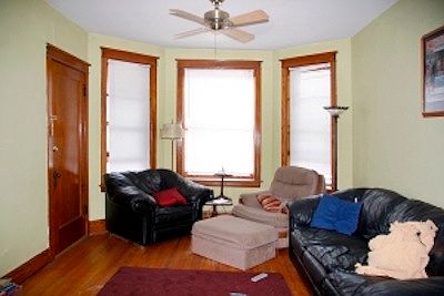 5th image of 3857 N Claremont Ave #1