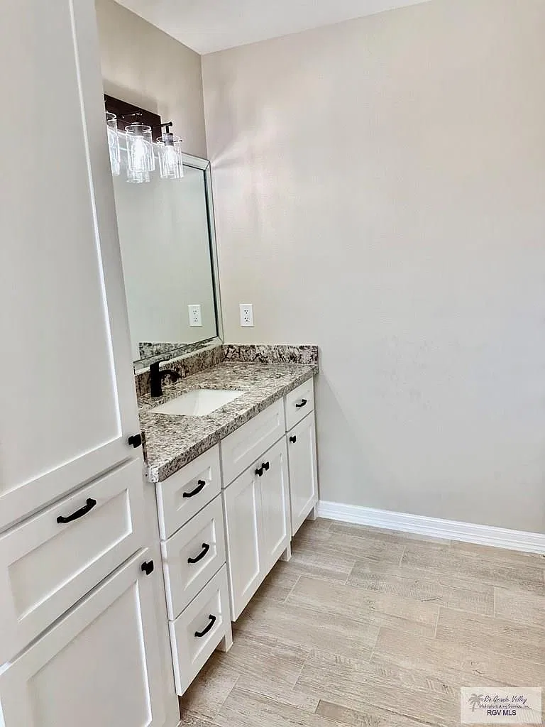 3 bed, 2.0 bath, 1508 sqft, $1,550 — Photo 4