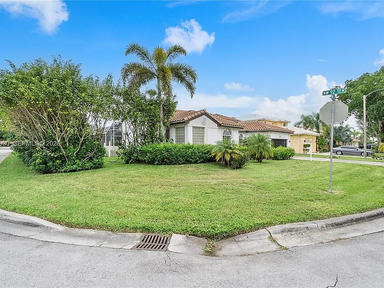9251 NW 42nd Ct — Photo 48