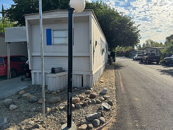 2nd image of 2927 Poole Dr #20