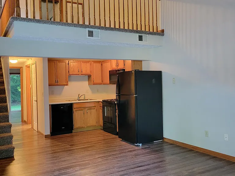 701 Village Dr #701 — Photo 3