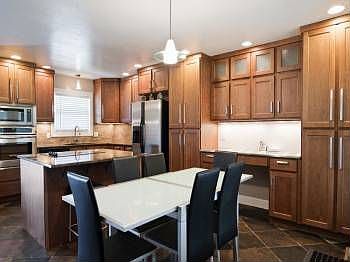 5th image of 2714 E Upland Dr