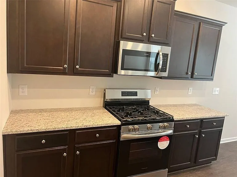 127 Berry Dr #127 — Photo 10