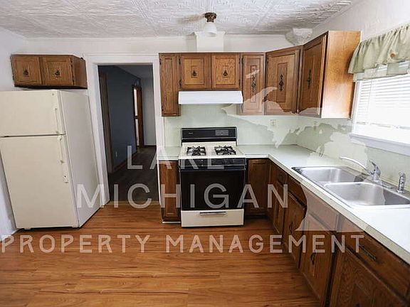 2nd image of 2034 Edgewood Ave NE