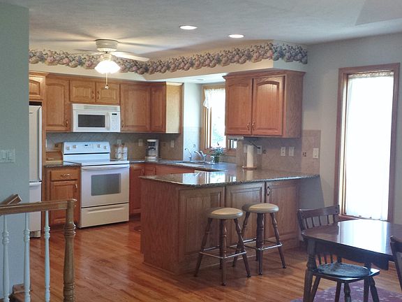3rd image of 7252 Sugar Creek Cir