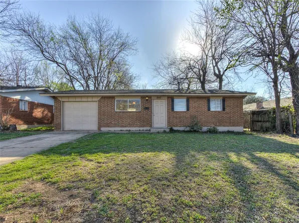207 Stanton Dr, Norman, OK 73071