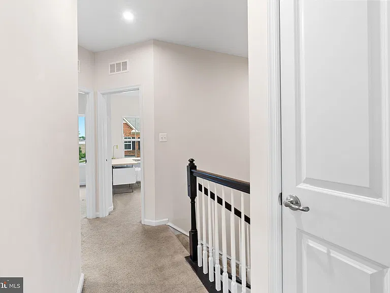 10969 Bartholomew Aly — Photo 7