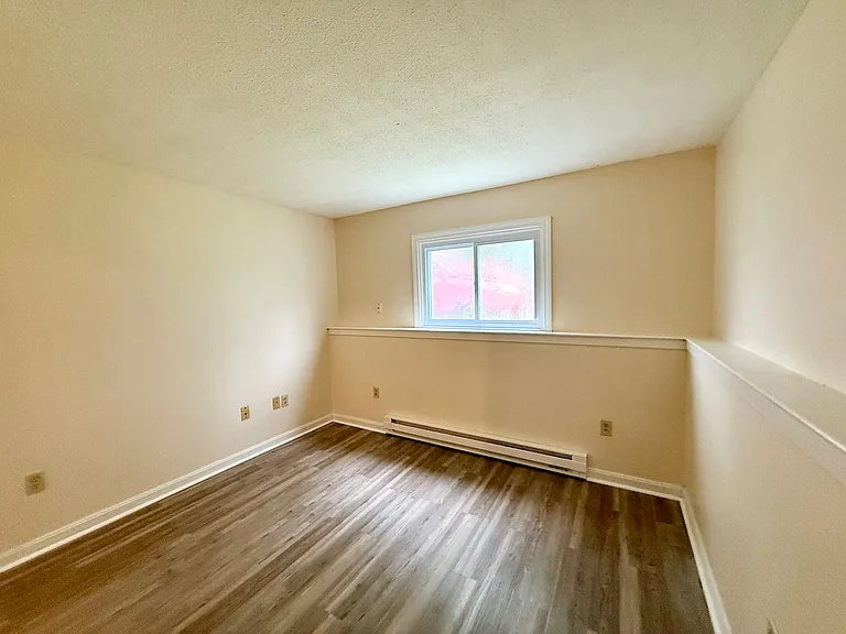 197 Calef Rd — Photo 5