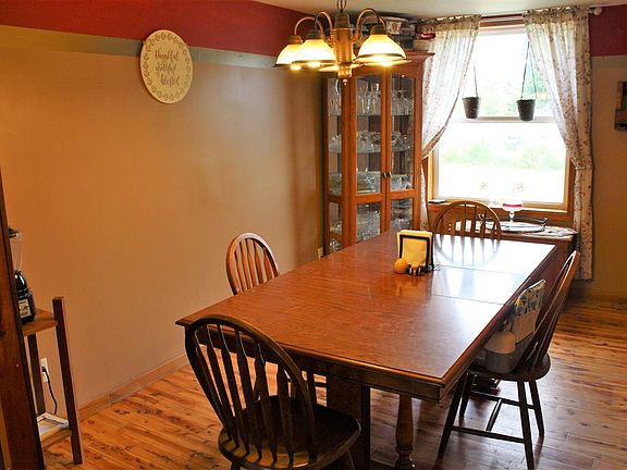 5th image of 525 Albany Ave
