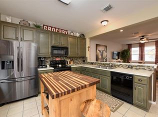 1803 Kemah Village Dr, Kemah, TX 77565