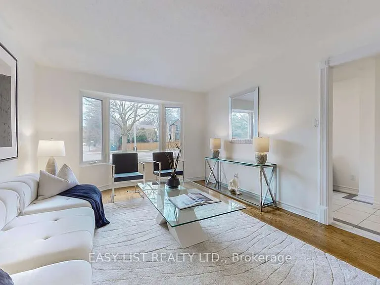 855 Queen St W #1 — Photo 9